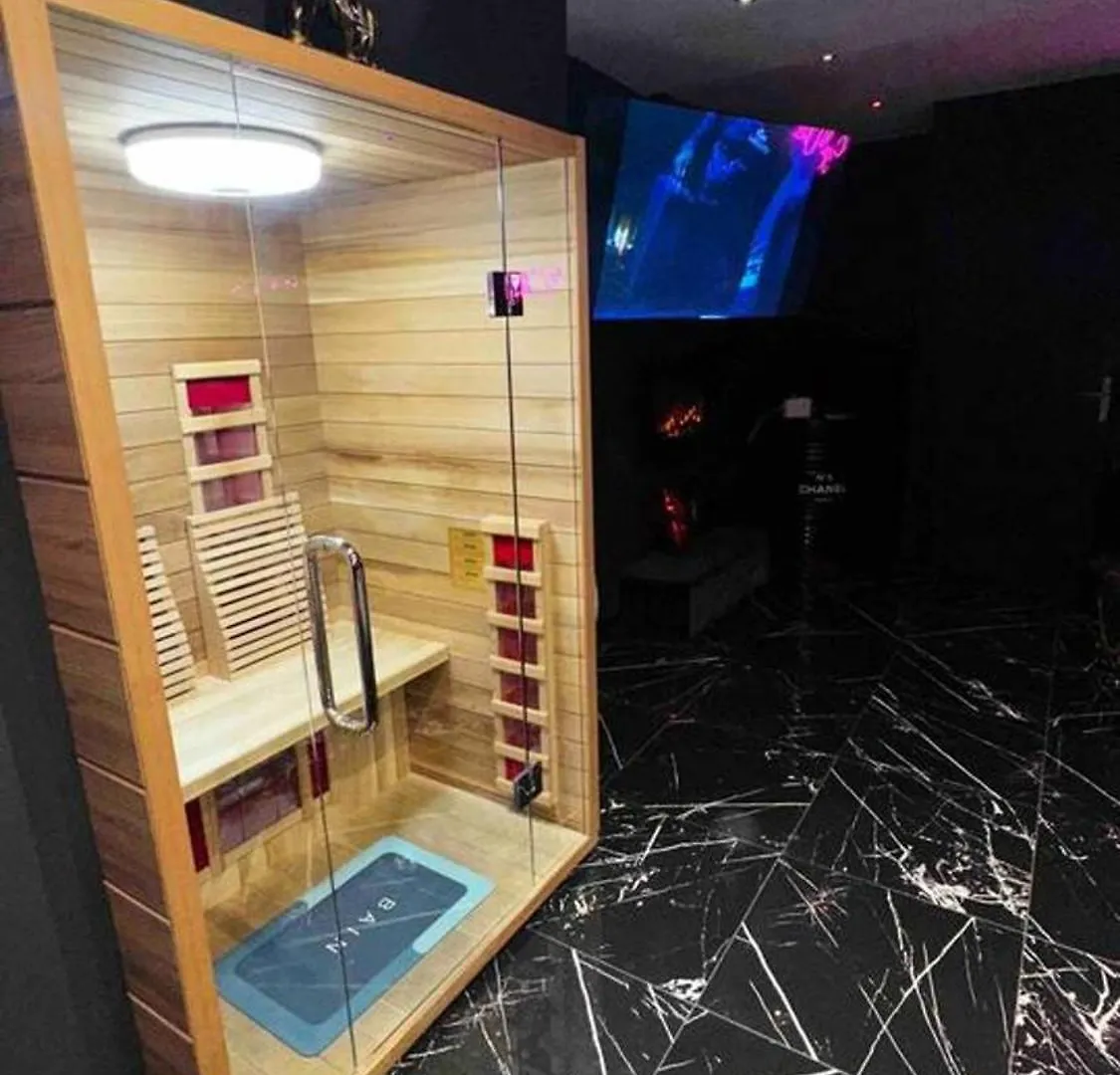 Appartement De Charme A Villeurbanne Avec Sauna Et Jacuzzi 75 M² Apartment