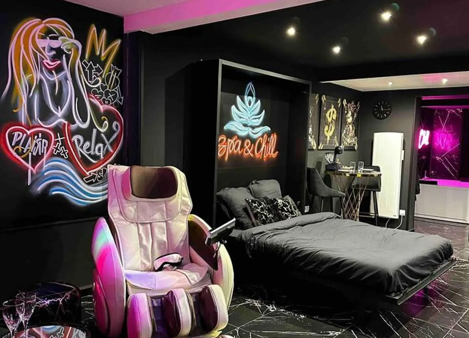 Appartement De Charme A Villeurbanne Avec Sauna Et Jacuzzi 75 M² France